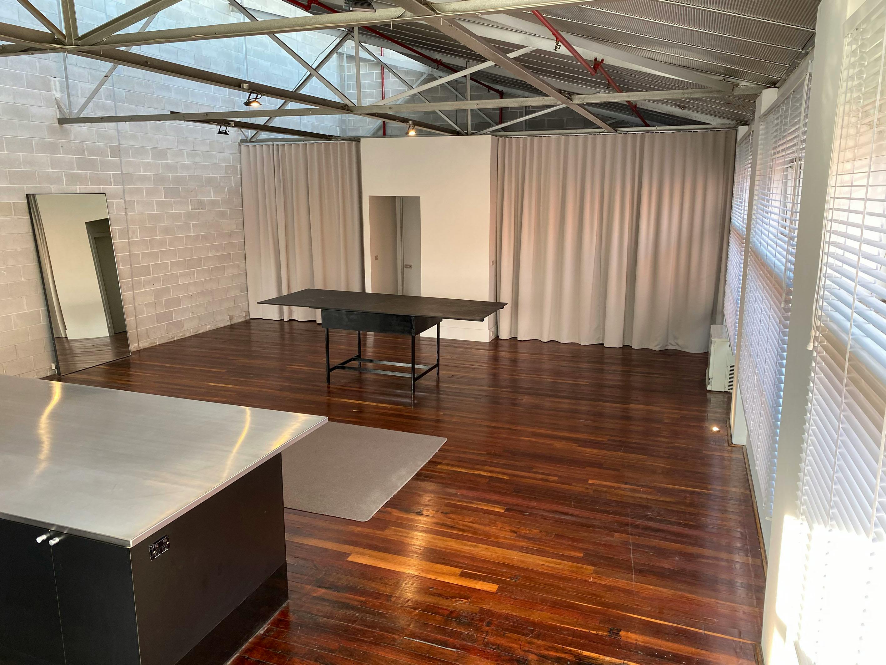 Creative studio at Loft Style Open Plan Work Space - space ...
