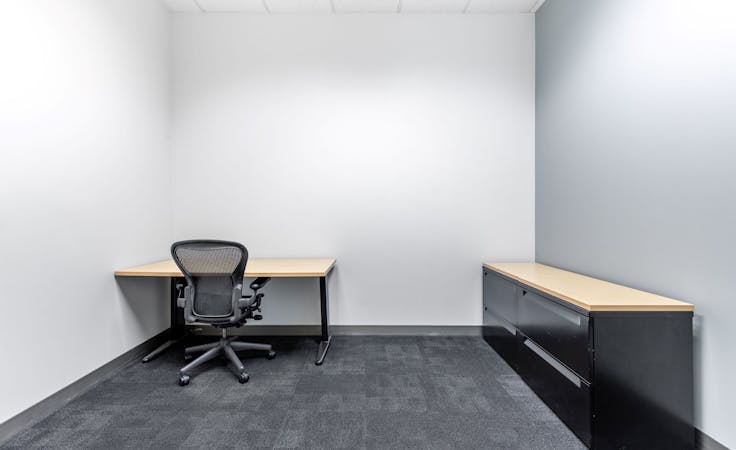 Access professional office space in Regus Bankstown, Flinders Centre , hot desk at Bankstown, Flinders Street, image 1