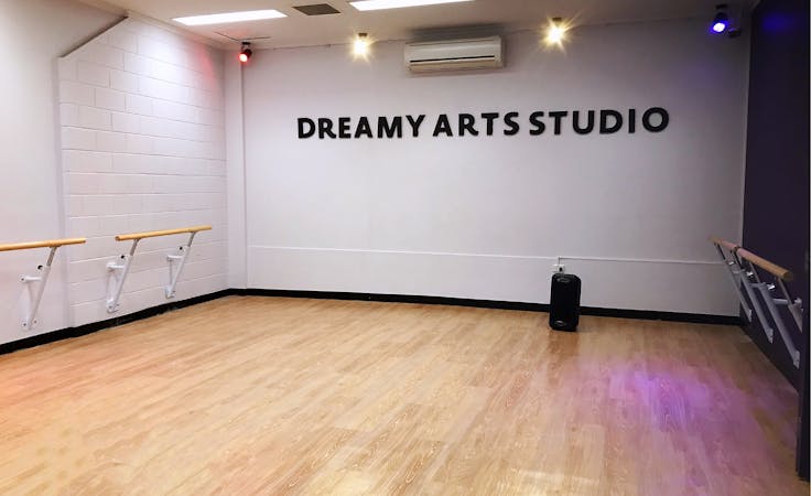 THE PURPLE ROOM, workshop at Dreamy Arts Studio, image 1