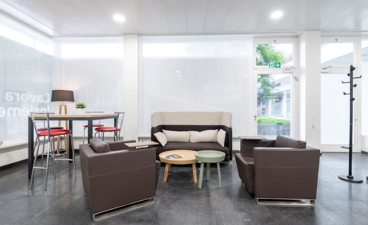 Private office space for 4 persons in Regus 120 Collins Street, serviced office at 120 Collins Street, image 4