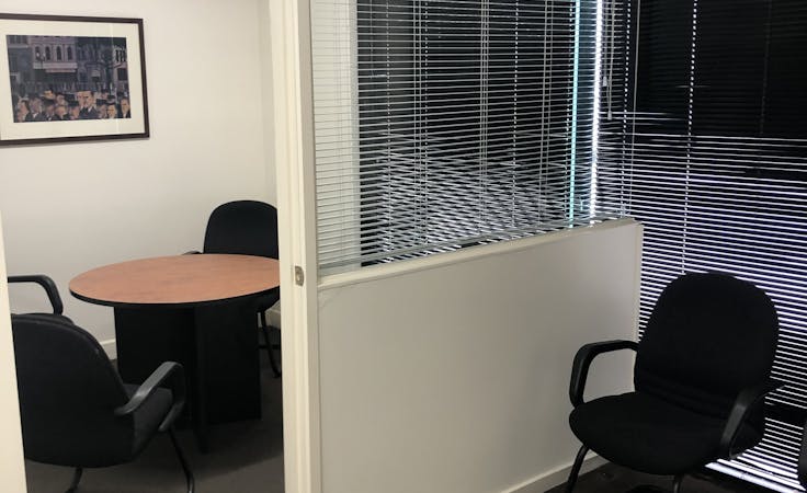 Private office at Garden Court, image 3