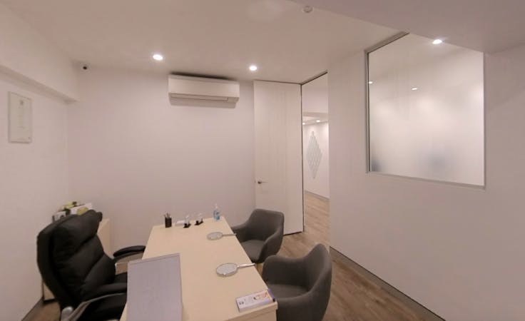Consultation/ beaty room for rent, meeting room at Room for rent in Stylish Crows Nest Clinic., image 1