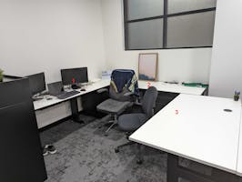 Short/Long Term Office Lease - 3-6 People Modern Office in the Valley, shared office at 27 Ballow, image 1