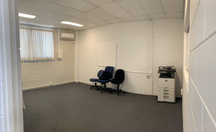 Office space for rent. $250 per week. 4.35m x 5.4m, private office at Private Office (Furnished/Unfurnished), includes Kitchen, Bathroom, Wifi ample street parking - Bundall, image 5
