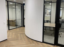 Shared office at 50 KPR, image 1