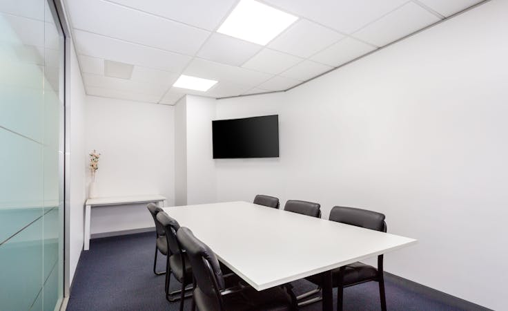 Expand your business presence with a virtual office in Regus Hawthorn , hot desk at Hawthorn, image 3