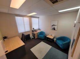 Professional's Room, private office at Central Walk, image 1