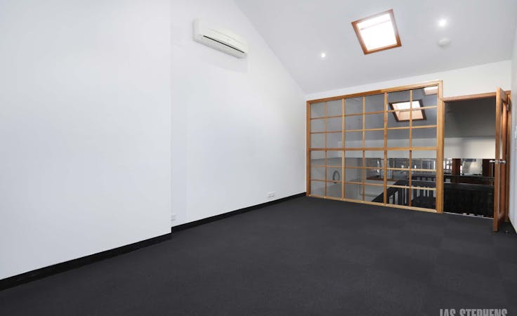 Studio M3, private office at Warehouse 48, image 3
