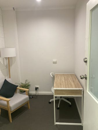 Suite 3b, private office at Boolwey Centre, image 1