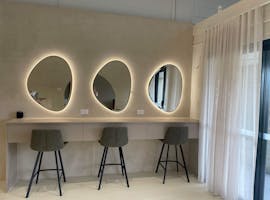 MUA Chair for Rent , shopfront at MUA Chair for Rent inside Bella Bronze House of Beauty, image 1