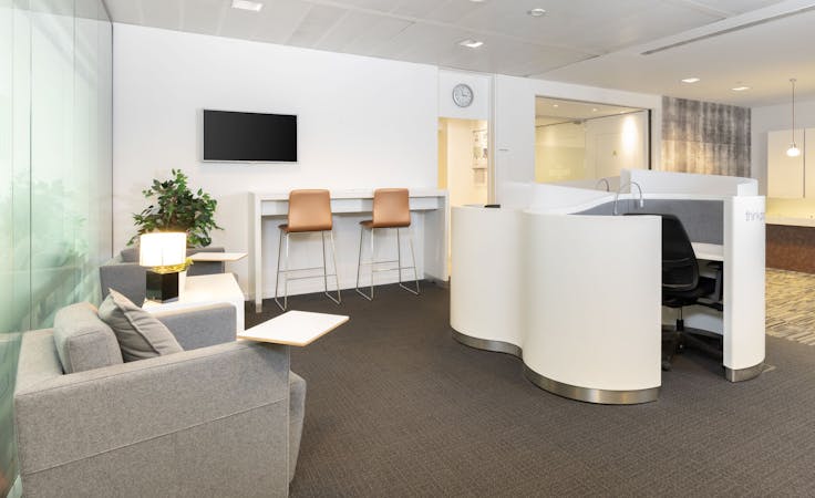 Find office space in Regus Prospect Street for 5 persons with everything taken care of, serviced office at Melbourne Box Hill, image 2