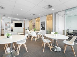 Book a reserved coworking spot or hot desk in Regus Surfers Paradise, coworking at 50 Cavill Avenue, image 1
