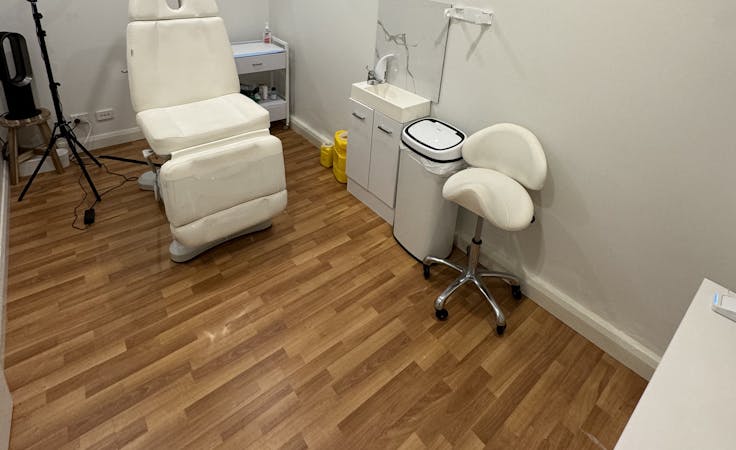 Shop share at Council Approved Beauty Room @ Luxuria Beauty Clinic, image 1