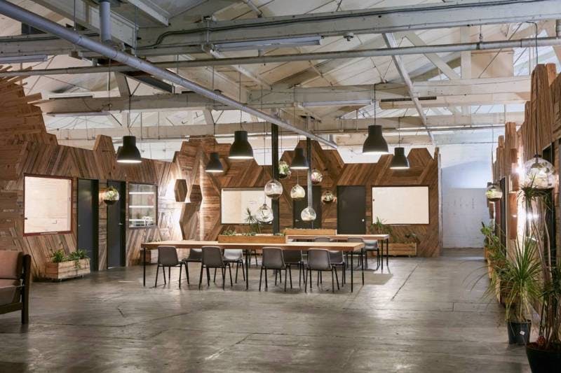 Hot desk at Mycelium Studios Hot Desks, Private Studios, Photo Cyc