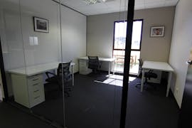 Suite 7, serviced office at Carlton Offices, image 1