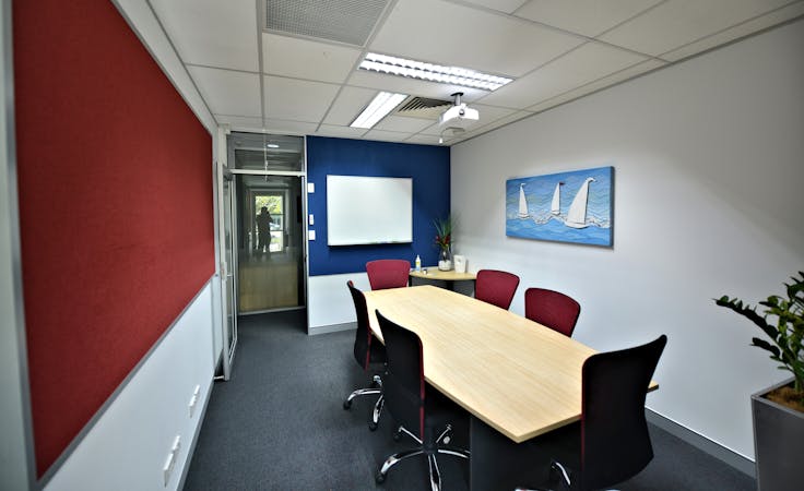 This boardroom has everything you may need for a successful brainstorm, image 1