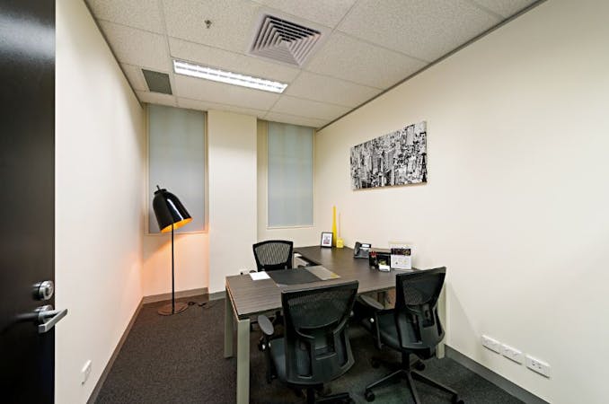 Day Suite, meeting room at Victory Offices | Victory Tower Meeting Rooms, image 2