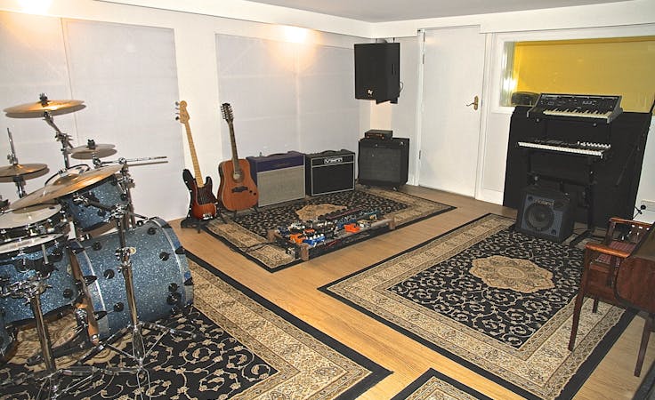 Recording & Rehearsal Studio, creative studio at Black Wall Studios, image 1