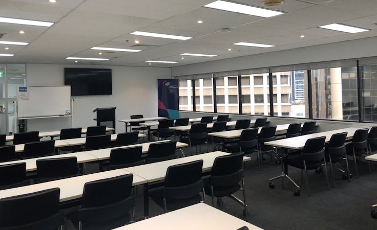 300 Queen Street, training room at Institute of Public Accountants, image 1