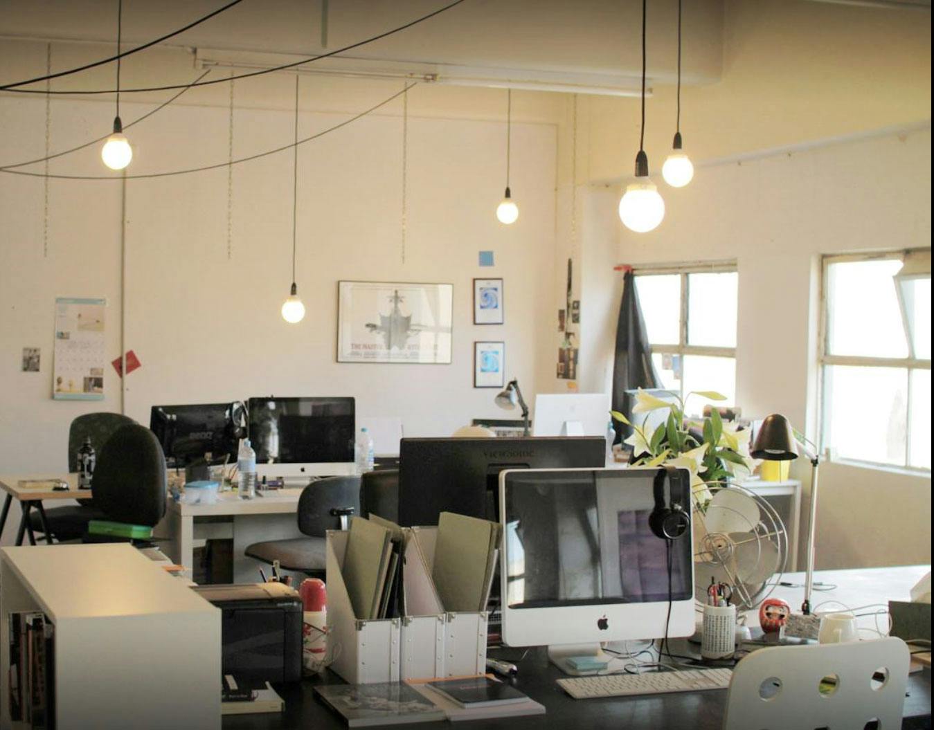 Hot Desk At The Nicholas Building Chantilly Studio Spacely