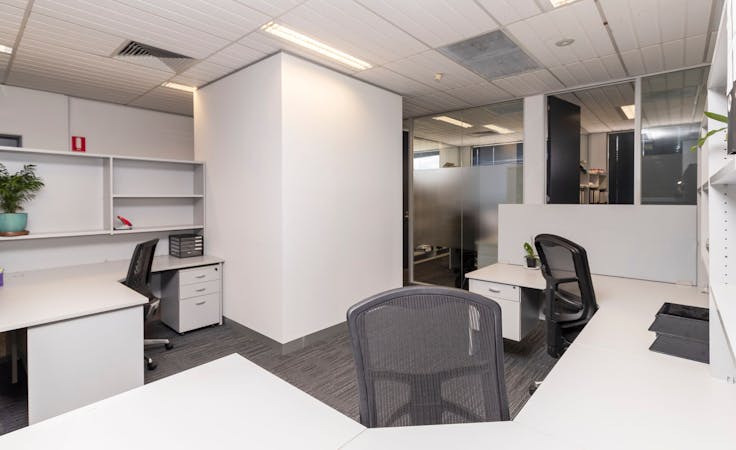 1 Person, shared office at Select Strata Communities, image 3