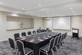 Chancellor Five, meeting room at Hotel Grand Chancellor Melbourne, image 1