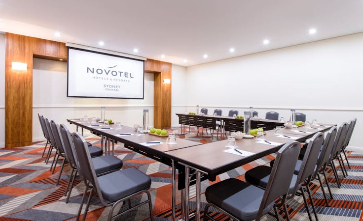 Watson Bay Room, meeting room at Novotel Sydney Central, image 1
