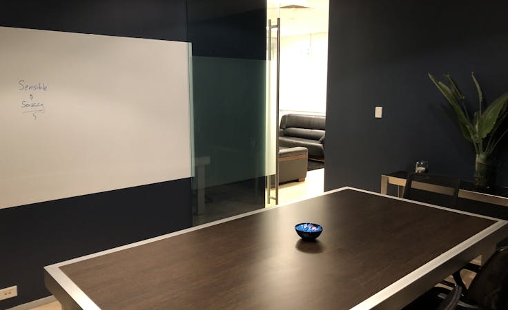 Challenger Room, serviced office at Skypoynt Space, image 4