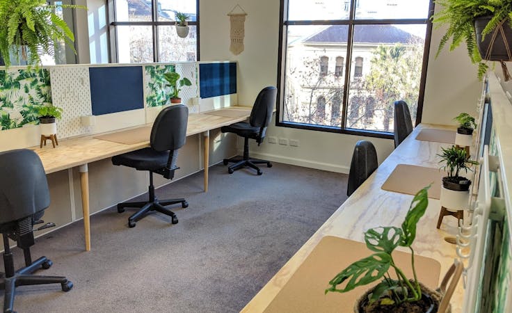 Dedicated Desks, dedicated desk at HQ Co-Work, image 1