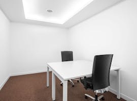 Access professional office space in Regus Kew, hot desk at Kew, image 1