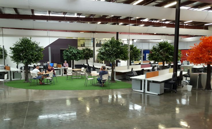 Cluster of Community Desk, coworking at LaunchPad, image 1