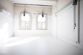 This studio is flooded with natural light, image 1
