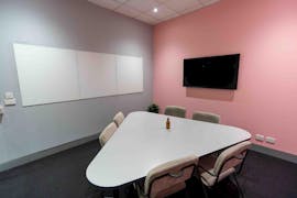 Consult 7 , meeting room at Waterman Chadstone, image 1